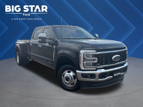 Used 2025 Ford F350 King Ranch w/ Chrome Package image 1