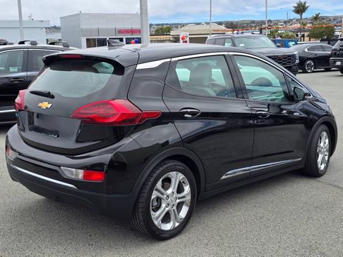 Used 2019 Chevrolet Bolt LT FWD image 4