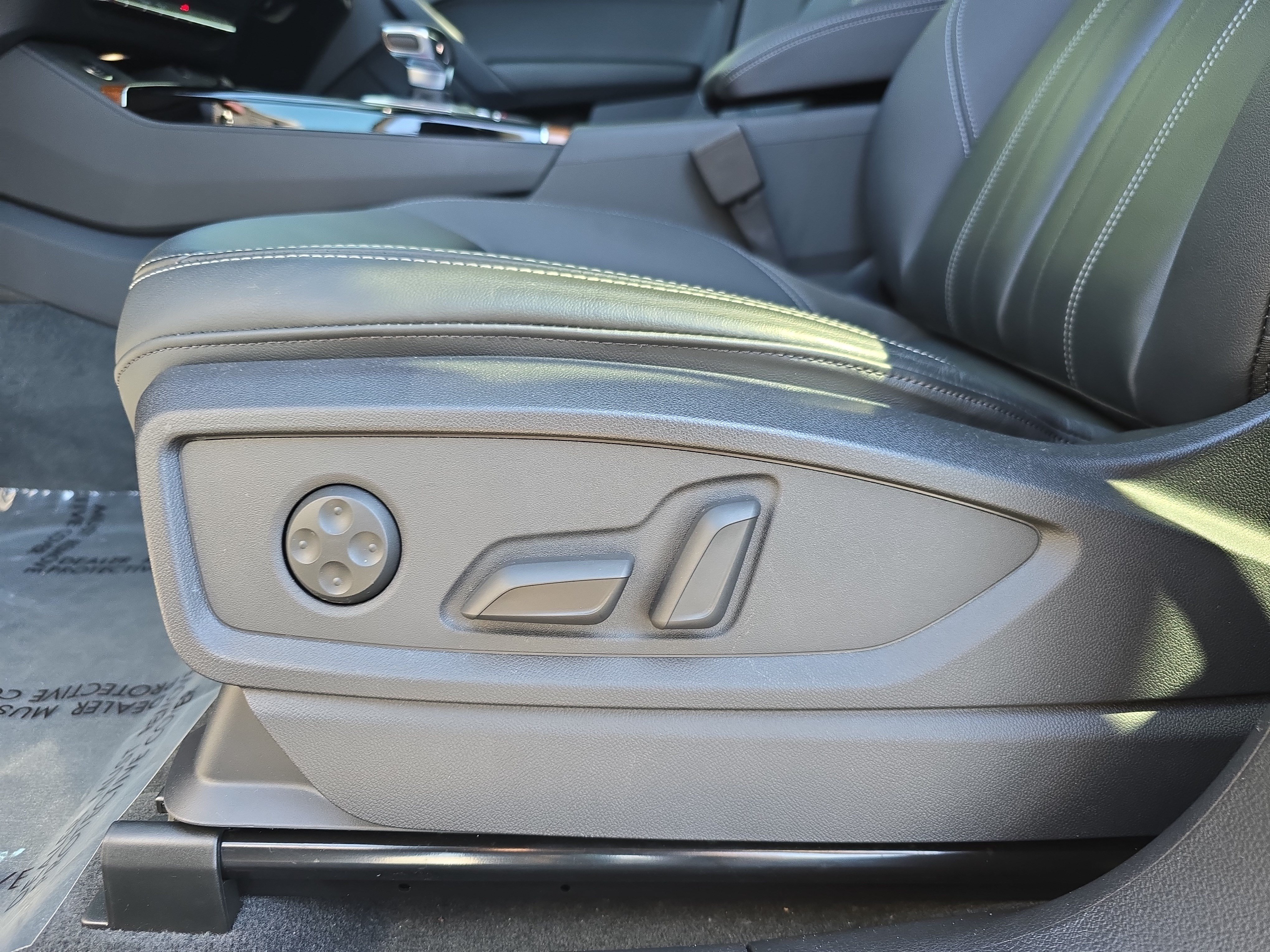Used 2023 Audi Q5 2.0T Premium w/ Convenience Package AWD/4WD image 25