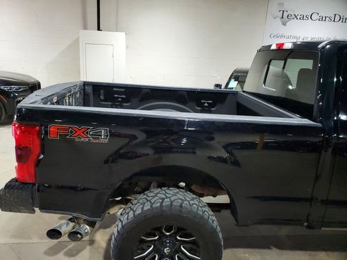 Used 2019 Ford F250 Platinum w/ Platinum Ultimate Package AWD/4WD image 46