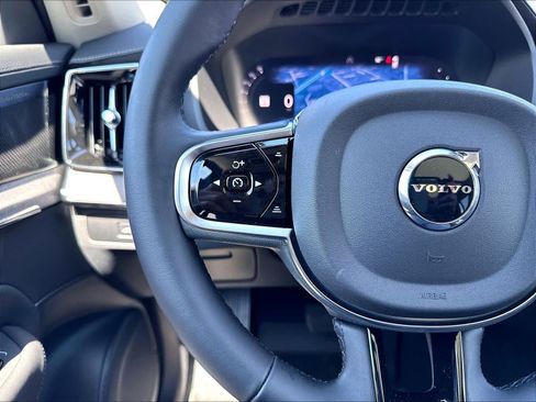 New 2026 Volvo XC90 T8 Ultra w/ Protection Package AWD/4WD image 17