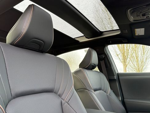 New 2026 Toyota Crown Platinum image 14