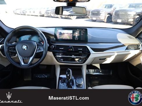Used 2023 BMW 530i xDrive w/ Premium Package image 13