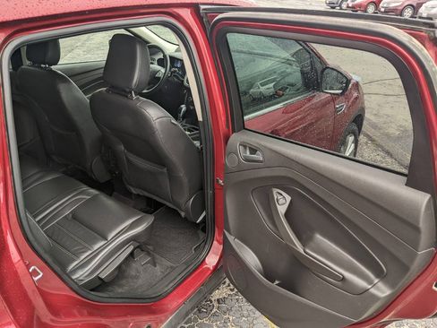 Used 2018 Ford Escape Titanium AWD/4WD image 15