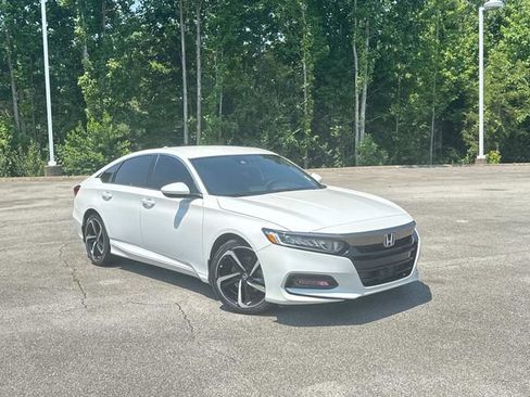 Used 2020 Honda Accord Sport image 2
