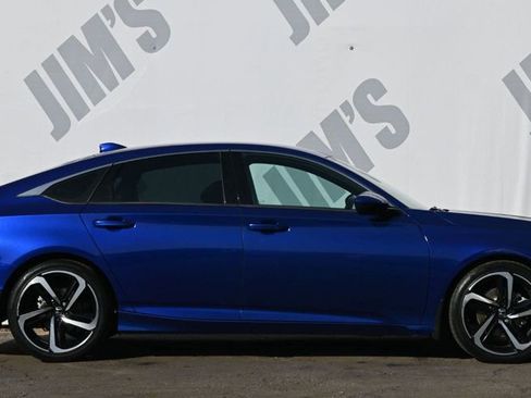 Used 2018 Honda Accord Sport image 4