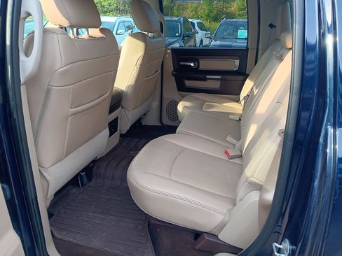 Used 2015 RAM 1500 Laramie w/ Convenience Group AWD/4WD image 13