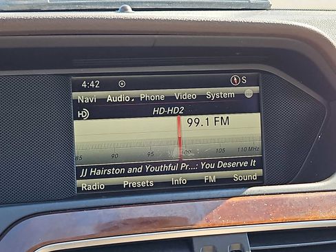 Used 2013 Mercedes-Benz C 300 Sport image 19