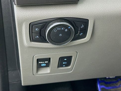 Used 2019 Ford F150 XLT w/ Equipment Group 302A Luxury image 15