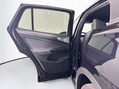 Used 2023 Volkswagen ID.4 Pro S Plus AWD/4WD image 27