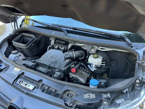 Used 2023 Mercedes-Benz Sprinter 3500 image 71