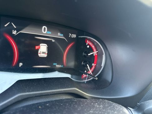 Used 2025 Toyota RAV4 LE FWD image 8