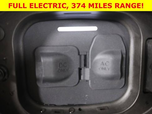 Used 2026 Mercedes-Benz CLA 250+ image 75