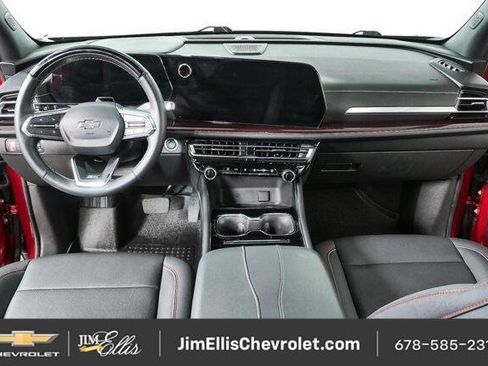 Certified 2024 Chevrolet Traverse Z71 w/ Enhanced Driving Package AWD/4WD image 19