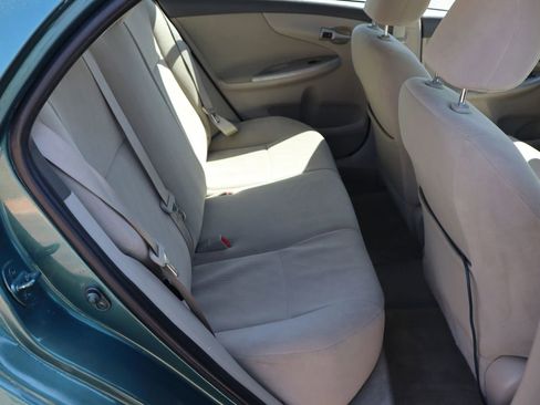 Used 2010 Toyota Corolla LE image 19