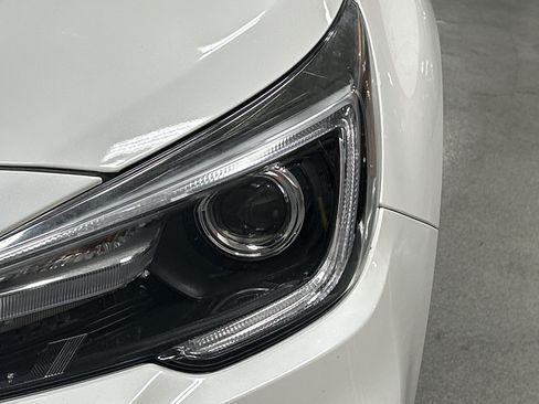 Used 2019 Subaru Outback 2.5i Limited AWD/4WD image 6