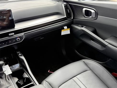New 2026 Kia Sorento S w/ S Panoramic Sunroof Package image 17