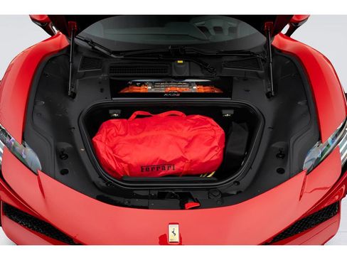 Used 2022 Ferrari SF90 Stradale image 15