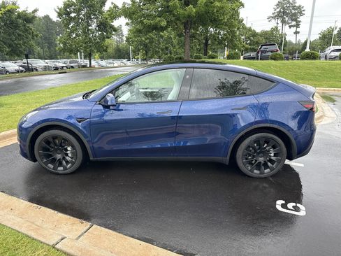 Used 2023 Tesla Model Y Long Range AWD/4WD image 10