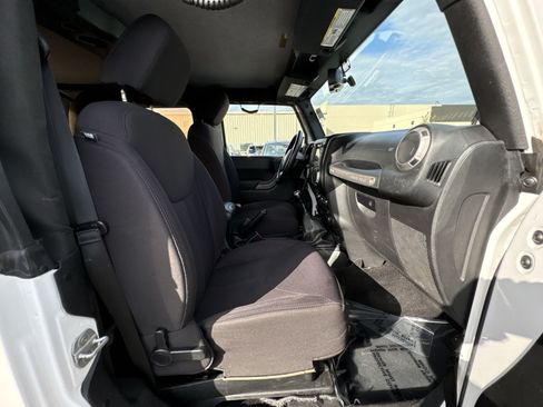 Used 2013 Jeep Wrangler Sport AWD/4WD image 23