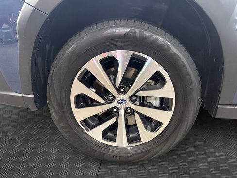 Used 2024 Subaru Outback Premium image 15