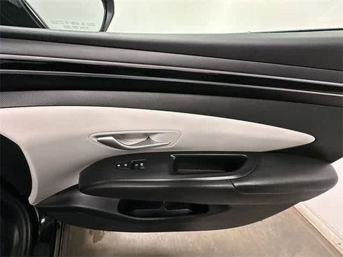 Used 2023 Hyundai Tucson SEL image 22