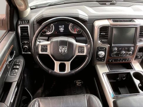 Used 2014 RAM 1500 Laramie w/ Convenience Group AWD/4WD image 6