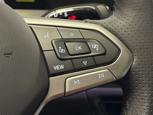 New 2026 Volkswagen Tiguan SE R-Line AWD/4WD image 28