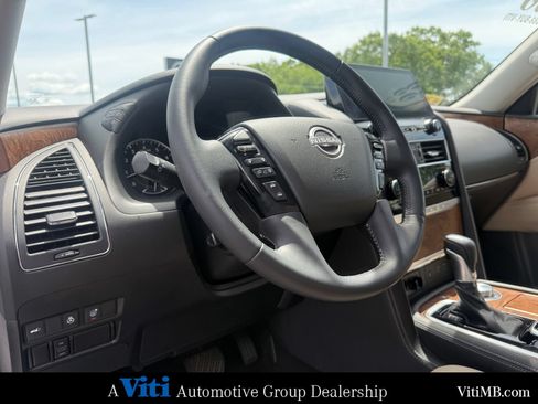 Used 2023 Nissan Armada SL w/ Captain's Chairs Package AWD/4WD image 17