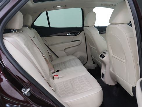 Used 2023 Buick Envision Avenir image 14