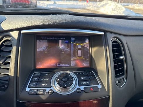 Used 2017 INFINITI QX50 AWD w/ Technology Package image 12