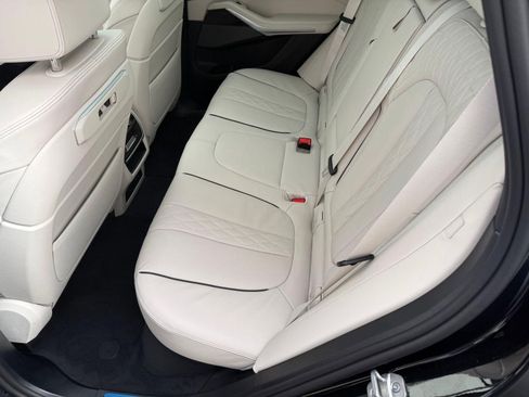 New 2026 BMW X5 xDrive50e AWD/4WD image 13