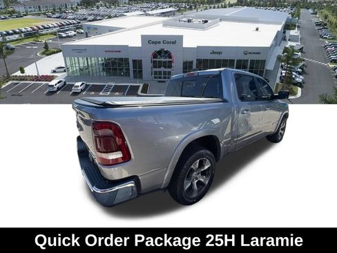 Used 2019 RAM 1500 Laramie AWD/4WD image 3