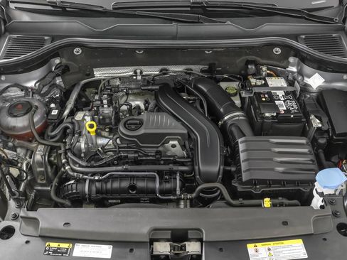 Certified 2024 Volkswagen Taos SEL image 50