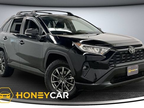 Used 2021 Toyota RAV4 XLE w/ Convenience Package AWD/4WD image 1