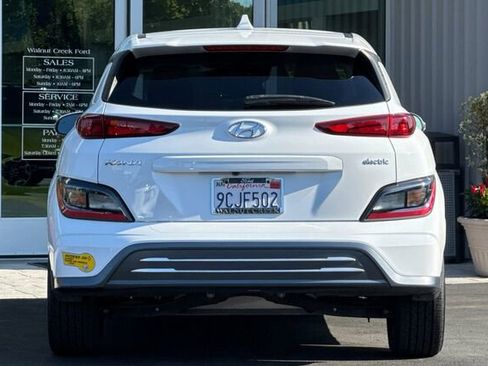 Used 2022 Hyundai Kona SEL w/ Convenience Package image 5