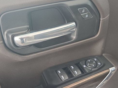 Used 2022 Chevrolet Silverado 1500 LT AWD/4WD image 28