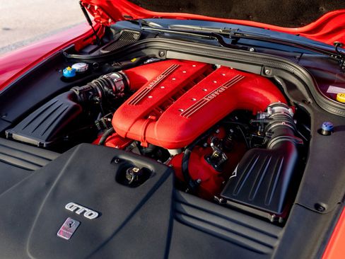Used 2011 Ferrari 599 GTO RWD image 39