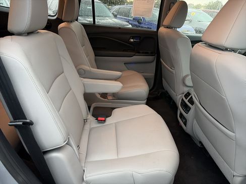 Used 2019 Honda Pilot Elite image 26