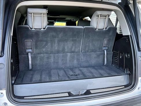 Used 2018 Chevrolet Tahoe LT w/ Off-Road Package AWD/4WD image 34