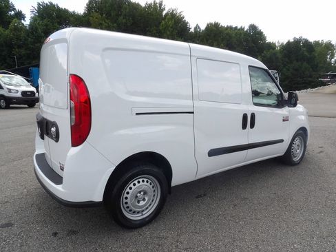 Used 2022 RAM ProMaster City Tradesman FWD image 8