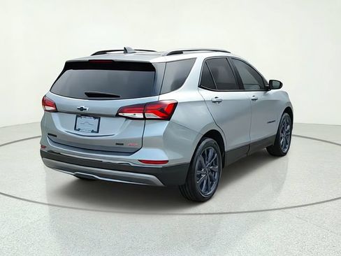 Used 2023 Chevrolet Equinox RS AWD/4WD image 5