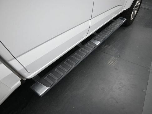 Used 2018 GMC Canyon SLT w/ Driver Alert Package image 10