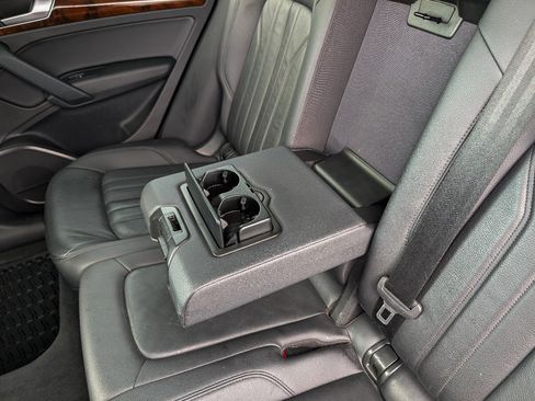 Used 2018 Audi Q5 2.0T Premium Plus w/ Premium Plus Package AWD/4WD image 19