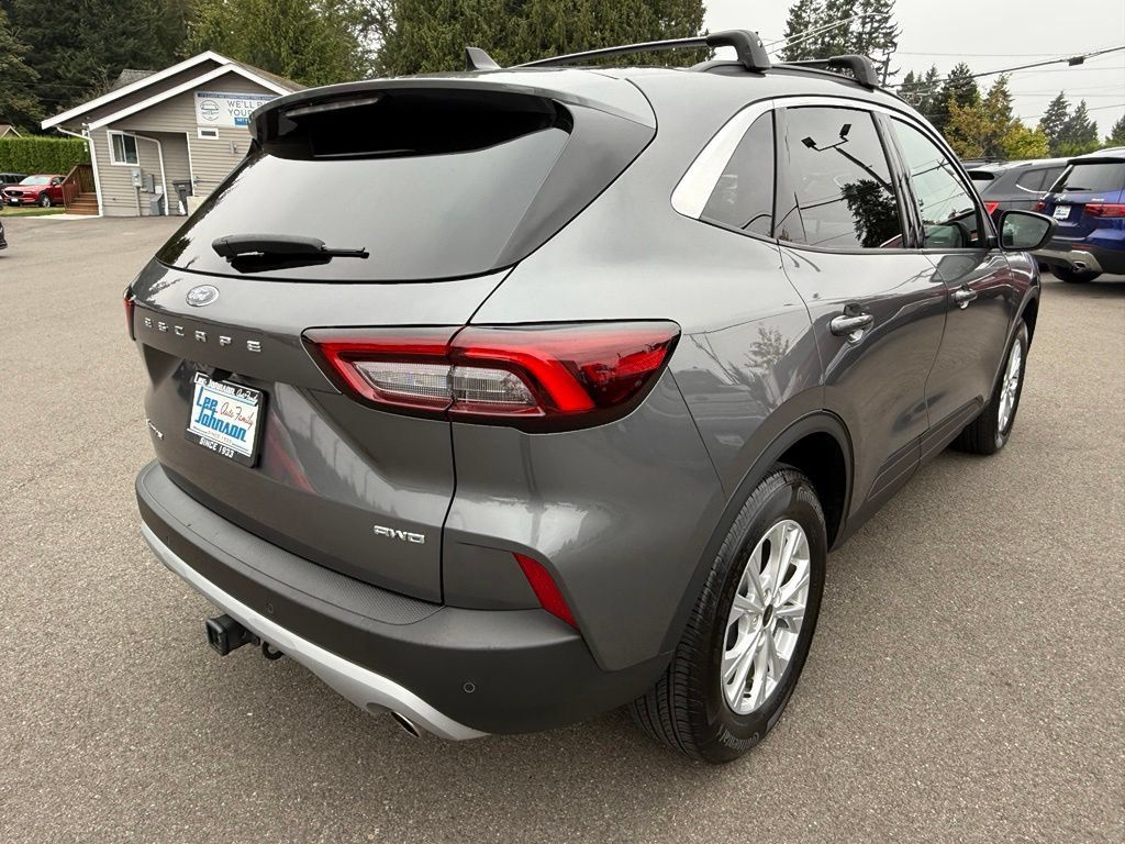 Used 2024 Ford Escape Active w/ Tech Pack #1 AWD/4WD image 7