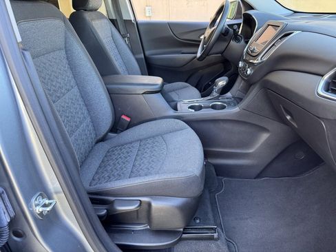 Used 2024 Chevrolet Equinox LT image 19