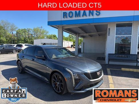 Used 2025 Cadillac CT5 Sport RWD image 1