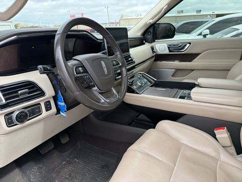 Used 2020 Lincoln Navigator Reserve w/ Equipment Group 208A Reserve image 13