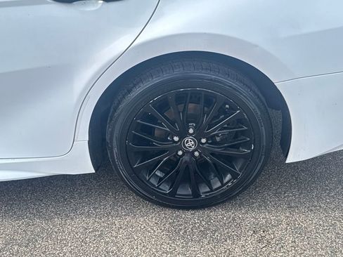 Used 2019 Toyota Camry SE image 38