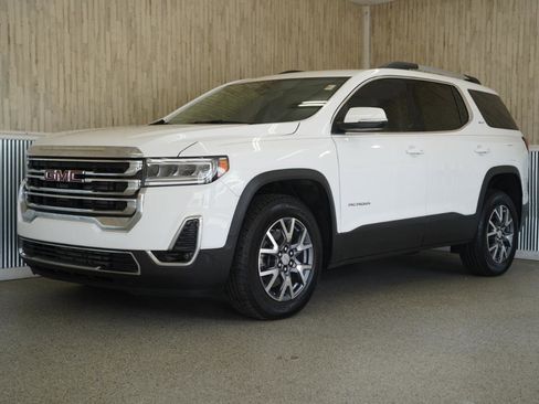 Used 2023 GMC Acadia SLT FWD image 4